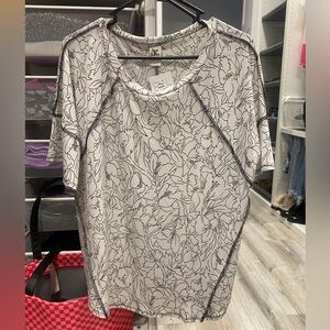 Sew in Love top, size Large, New with tags, black and white, 94% poly/6% spandex